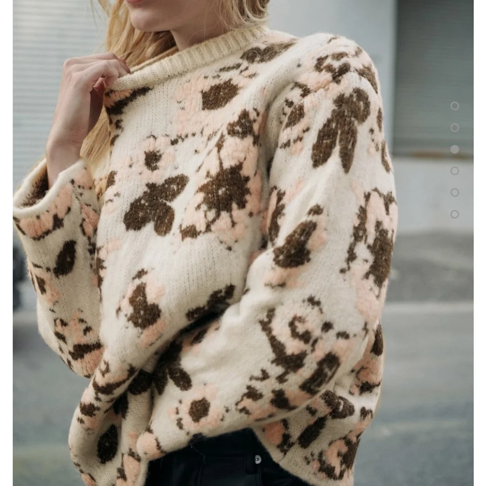 ZARA FLORAL JACQUARD KNIT SWEATER Bloggers favorite